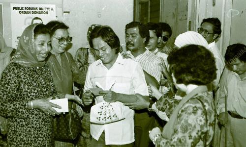 TUNGKU KHURSHIAH SAMPAI KUIH RAYA