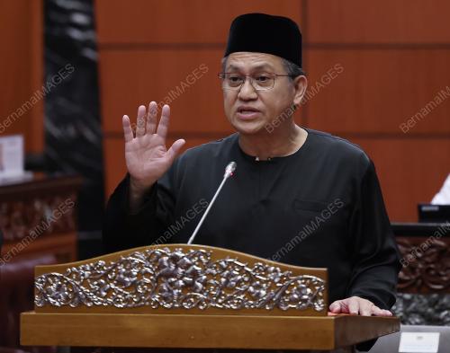 DATUK NUR JAZLAN MOHAMED