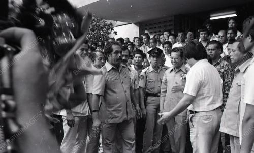 DR. MAHATHIR MOHAMAD