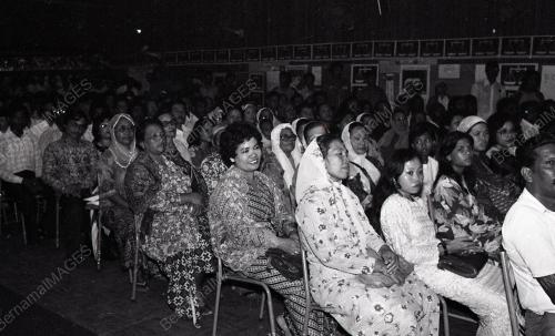 DR. MAHATHIR MOHAMAD