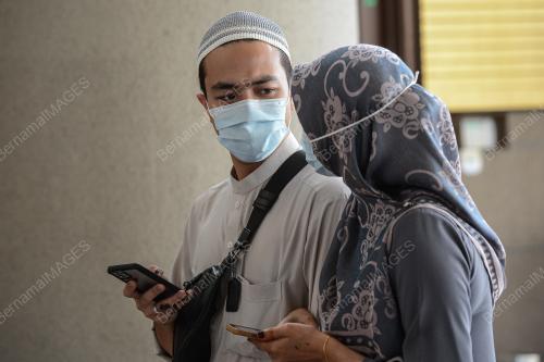 INSTAFAMOUS DIDAKWA RENTAS NEGERI TANPA KEBENARAN