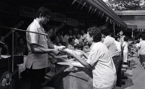 PENIAGA MAKANAN