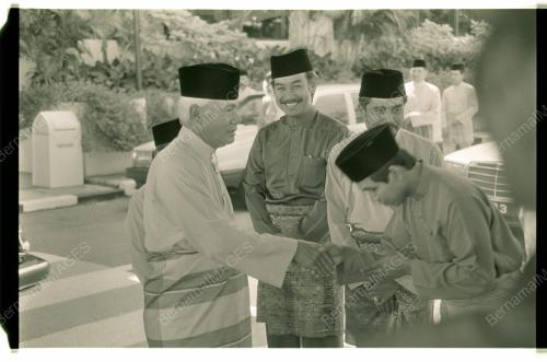 AGONG LAWAT PAMERAN