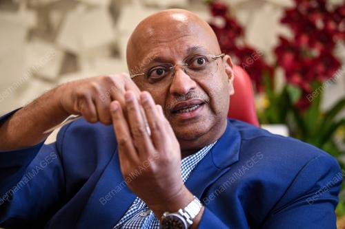 DR SUHAIL SURESH