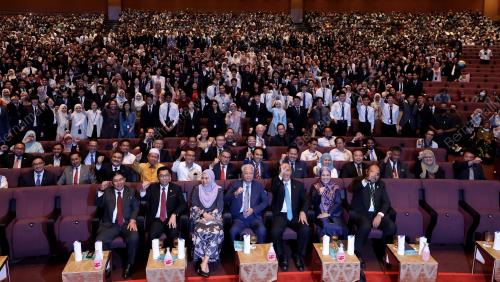 DATUK SERI ISMAIL SABRI YAAKOB