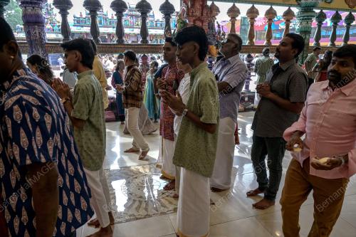 PERAYAAN DEEPAVALI BATU CAVES