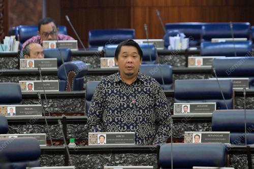 DATUK SERI DR SHAMSUL ANUAR NASARAH