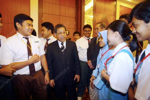 PANDIKAR AMIN MULIA
