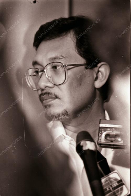 ROMBONGAN PROFESOR UM
