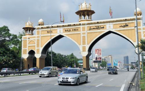 KL05_22082012_TRAFIK_LALU_LINTAS