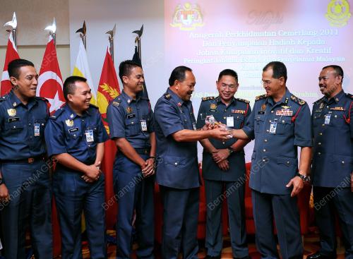 KL05_22102012_BOMBA