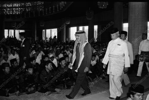 KL05_23012015_RAJA_SOLAT