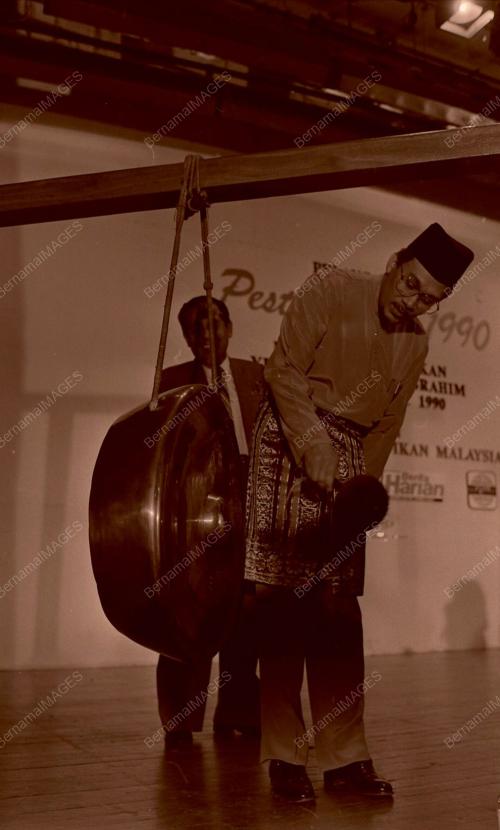 KL05_230390_PANTUN