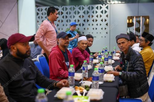 SAHUR BERNAMA