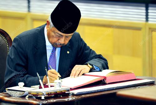 KL05_23042015_PARLIMEN