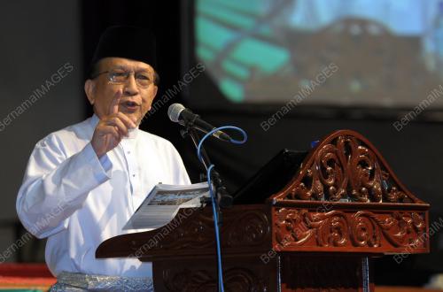 TAN SRI DATO SRI UTAMA DR RAIS YATIM