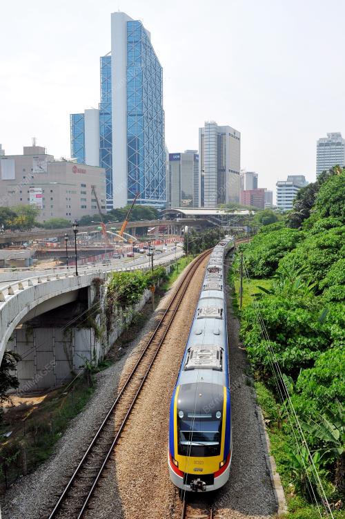 KL05_24032015_KOMUTER