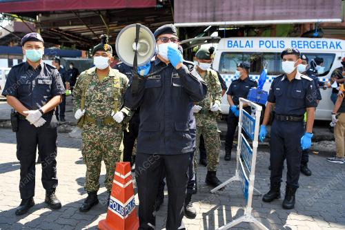 DATUK SERI MAZLAN LAZIM