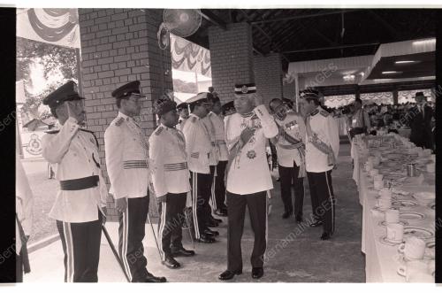 AGONG DI MAJLIS PERBARISAN