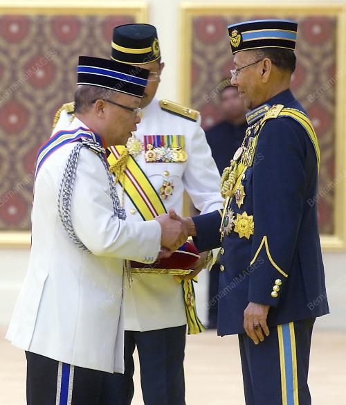 KL05_24102013_AGONG_PINGAT
