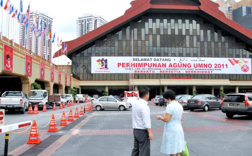 PERSIAPAN PERHIMPUNAN UMNO