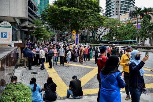 TINJAUAN GEMPAR BUMI SEKITAR IBU KOTA