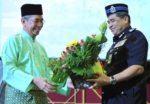 KL05_25042014_POLIS