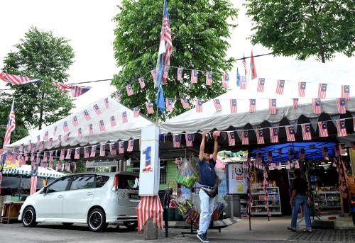 KL05_25062012_BENDERA