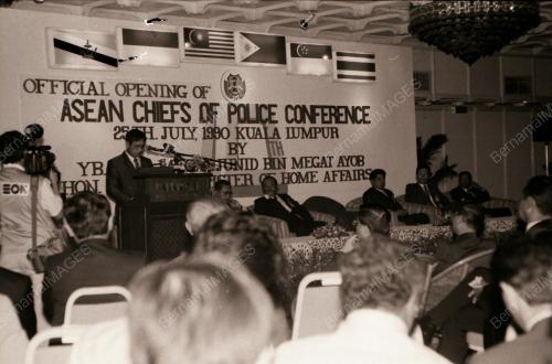 DATUK MEGAT JUNID MEGAT AYOB