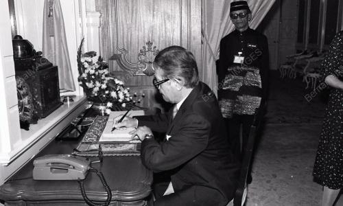 YANG DI-PERTUAN AGONG