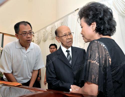 KL05_25122012_AGONG