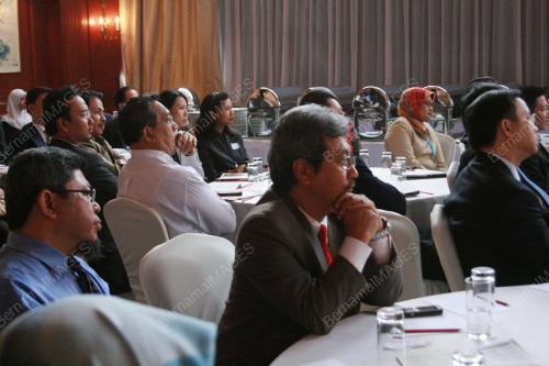 BUSINESS LEADERS' FORUM