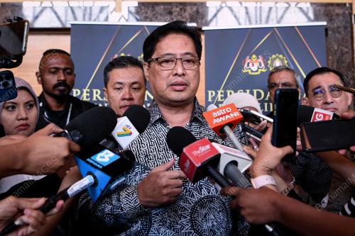 TAN SRI AZAM BAKI