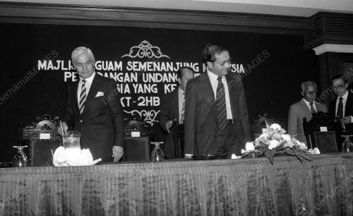 KL05_27012015_PERSIDANGAN