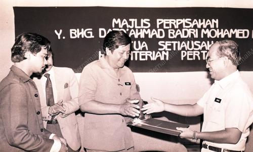 KL05_270390_BERSARA