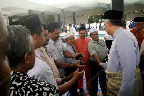MOHD NAJIB TUN ABDUL RAZAK