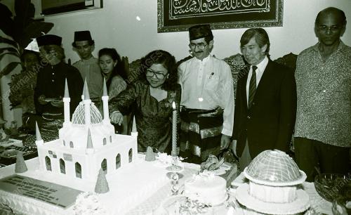 RAFIDAH AZIZ MENGHADIRI RUMAH TERBUKA