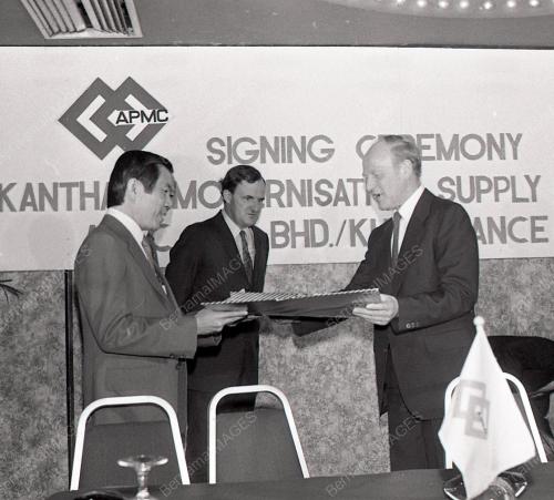 SAMY VELLU