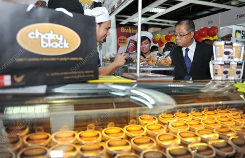 ISMAIL SABRI YAAKOB