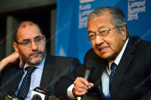 KL05_27112015_TUN_MAHATHIR