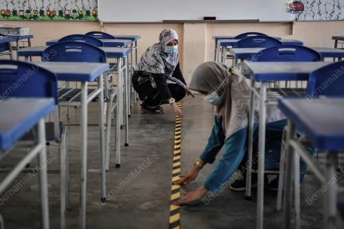 PERSIAPAN PEMBUKAAN SEKOLAH