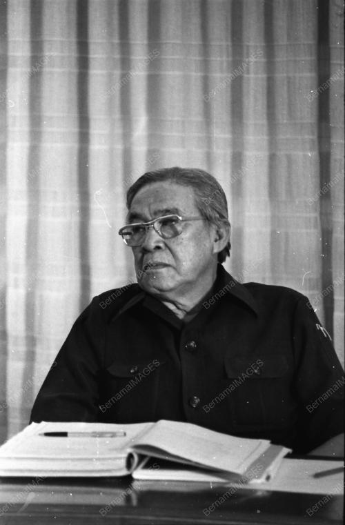 DR RAIS YATIM