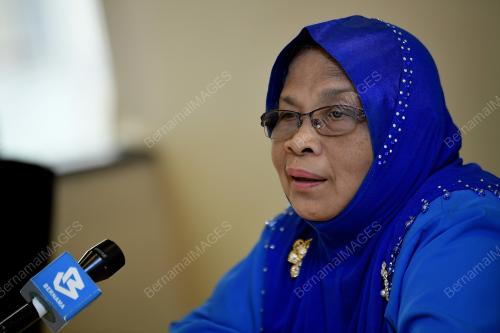 PROF DATUK DR RAMLAH ADAM
