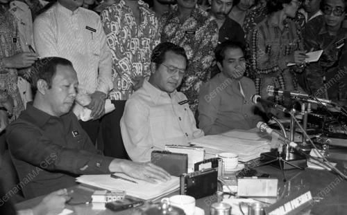 KL05_28082015_KABINET_BARU