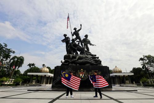 TINJAUAN HARI KEBANGSAAN KE 63