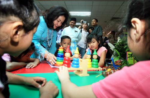 ROSMAH MANSOR