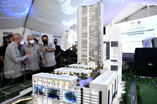DATUK SERI ISMAIL SABRI YAAKOB