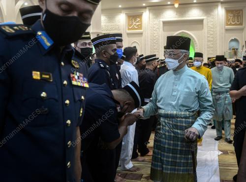 AL SULTAN ABDULLAH RI'AYATUDDIN AL MUSTAFA BILLAH SHAH