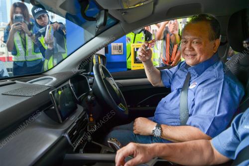 DATUK SERI ALEXANDER NANTA LINGGI