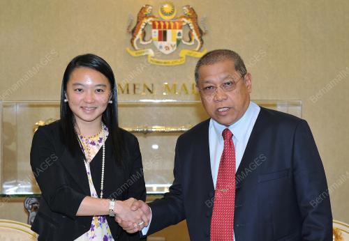 KL05_29102014_KUNJUNGAN